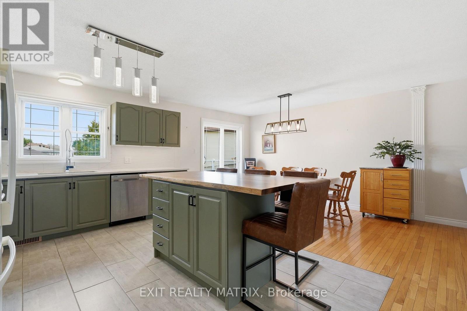 56 ISABELLE STREET - Image 11