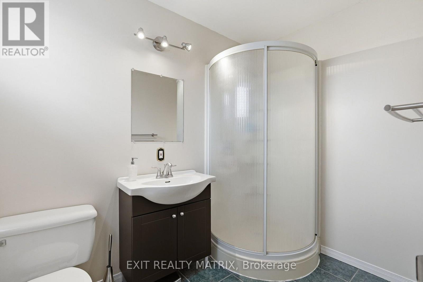 56 ISABELLE STREET - 27