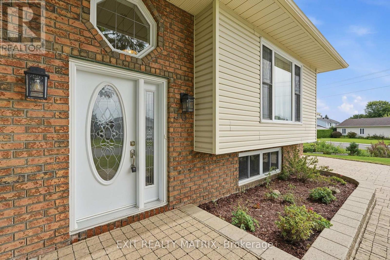 56 ISABELLE STREET - Image 3