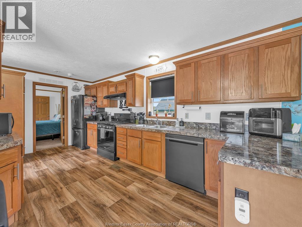 1 OAK COURT - Image 16