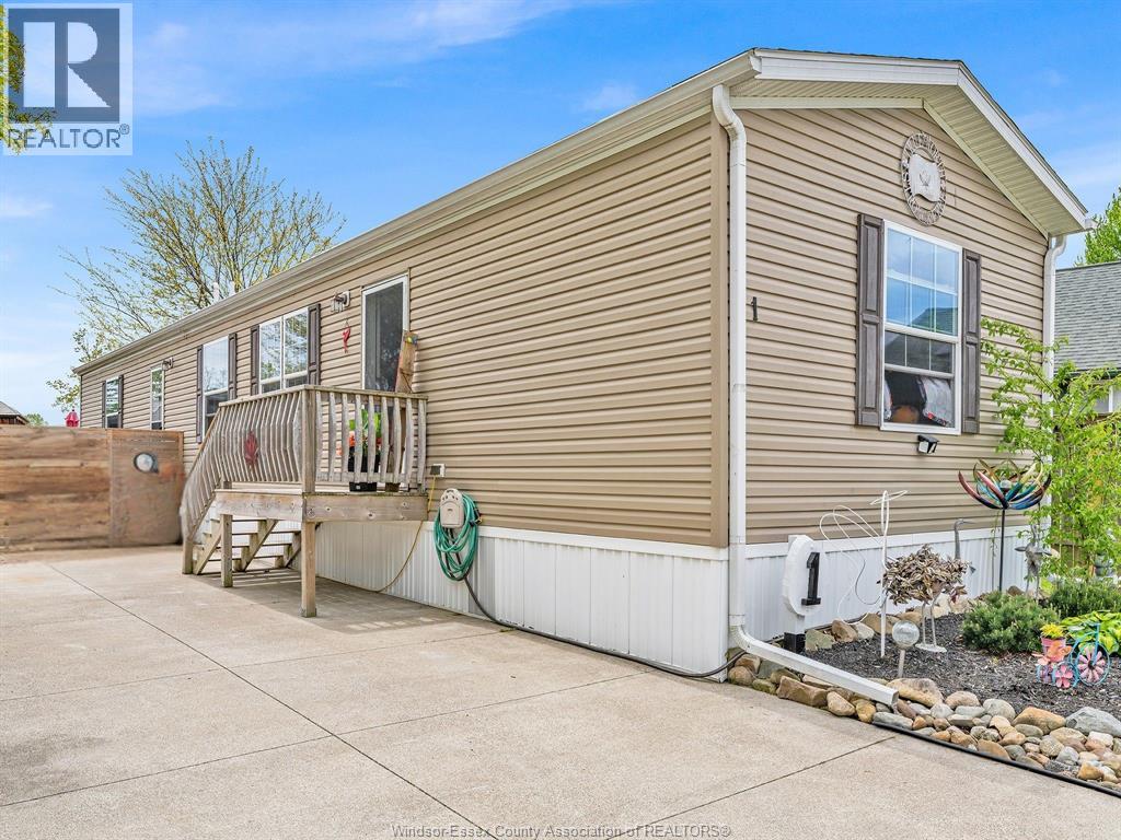1 OAK COURT - 2