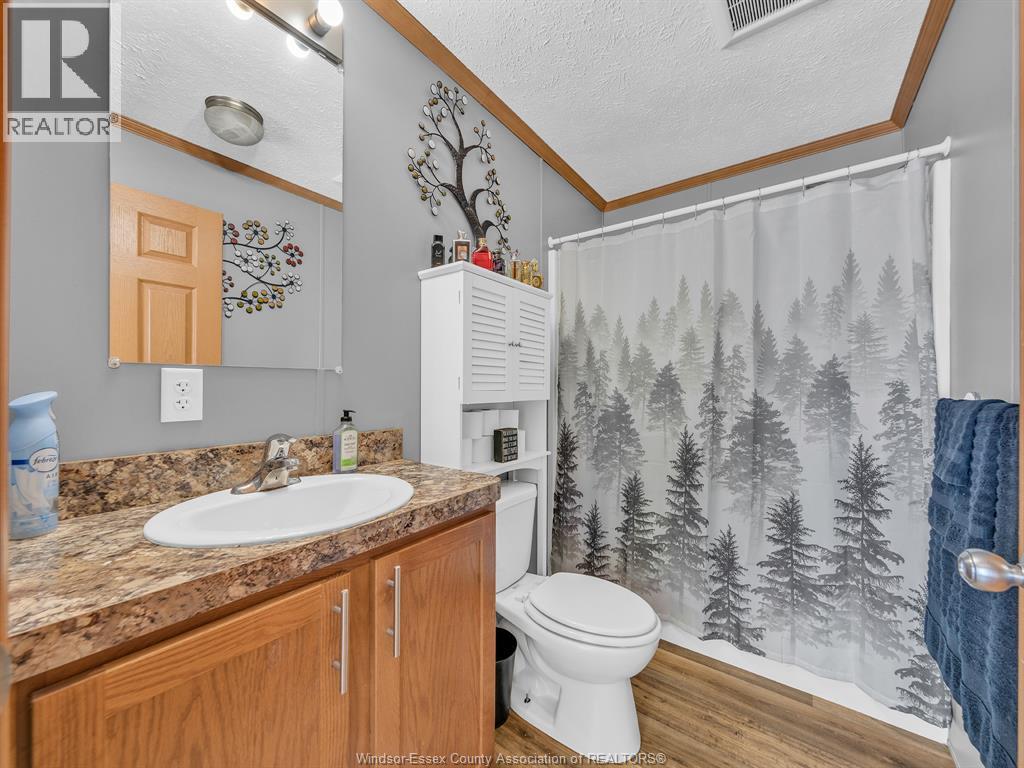 1 OAK COURT - 23