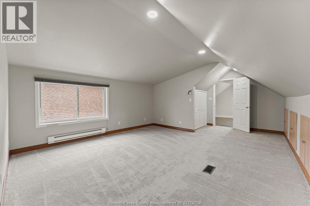 1215 LINCOLN ROAD - 18