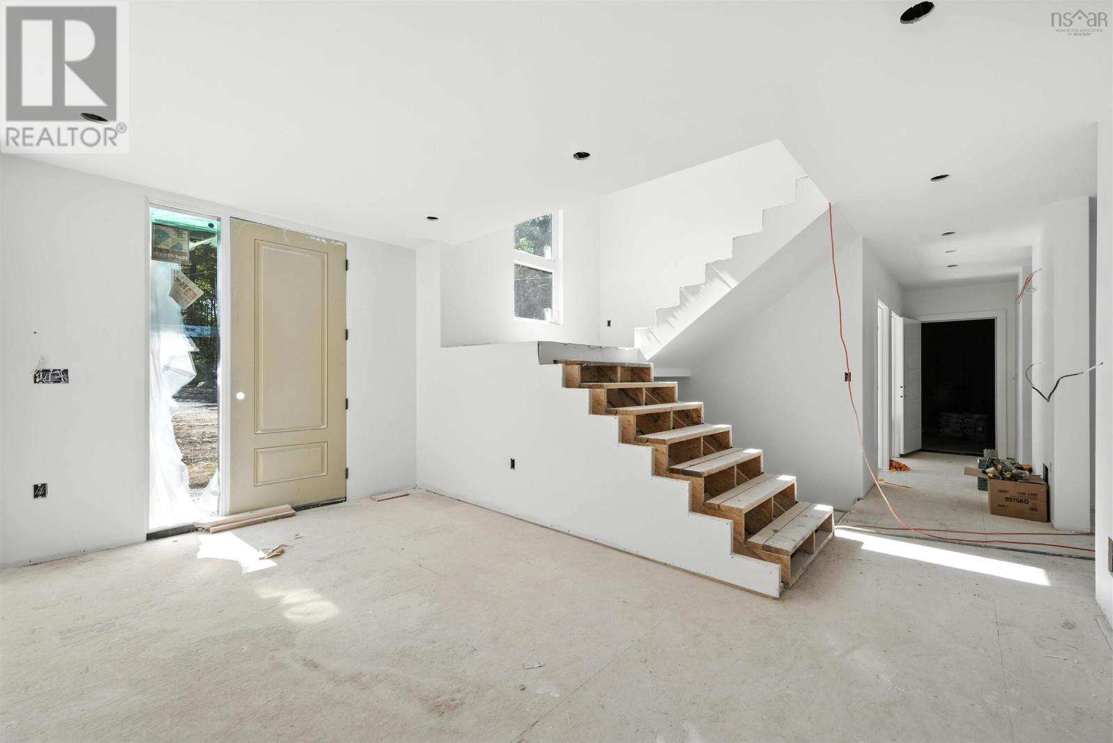83 Canoe Crescent - 6