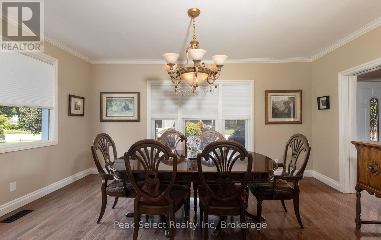 318 ELIZABETH STREET - Image 18