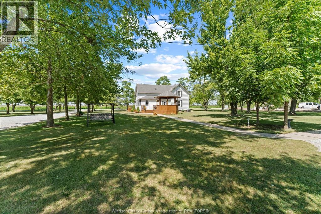 768 WEST BELLE RIVER ROAD - Image 31