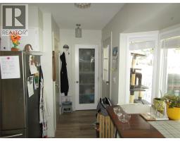 Kitchen - 817 Kimberley Avenue, Greenwood, BC V0H1J0 Photo 12