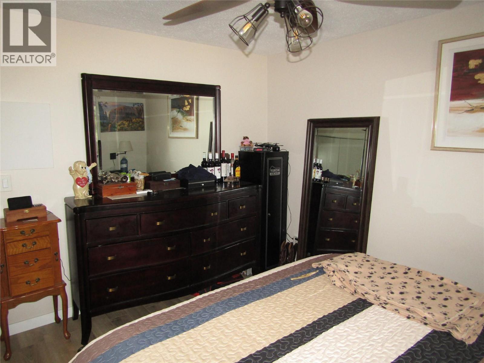 817 Kimberley Avenue - 28