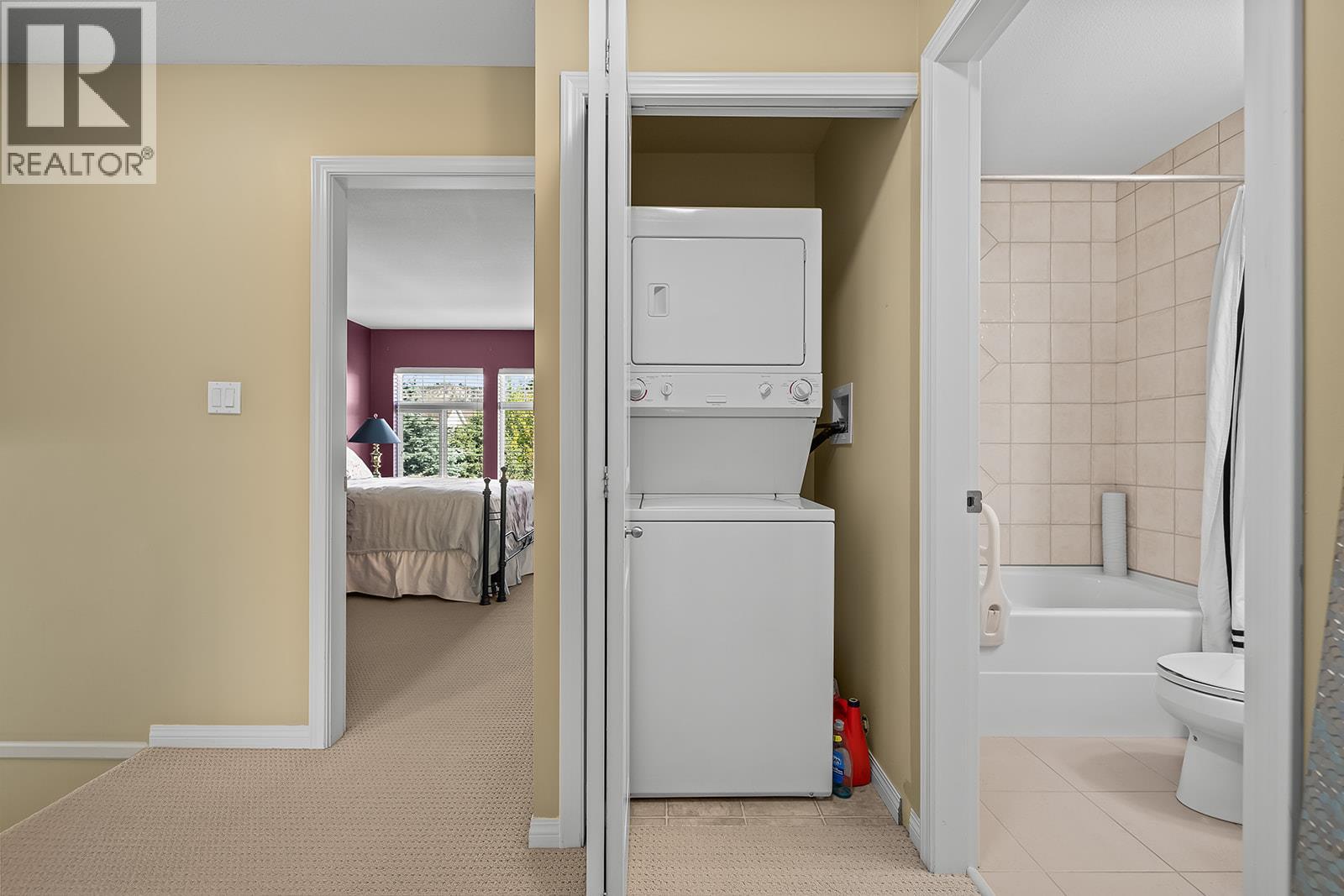 #12 1853 Parkview Crescent - Image 28