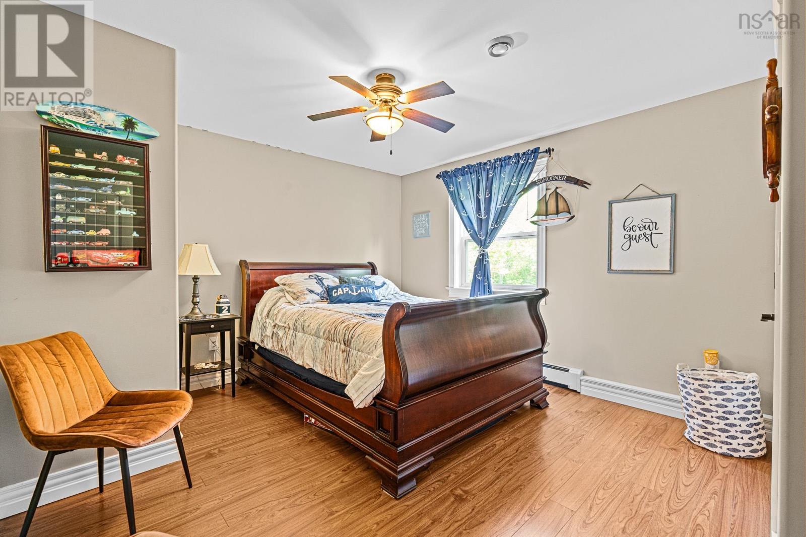 Property 22 of 49 of 2565 Camden Road