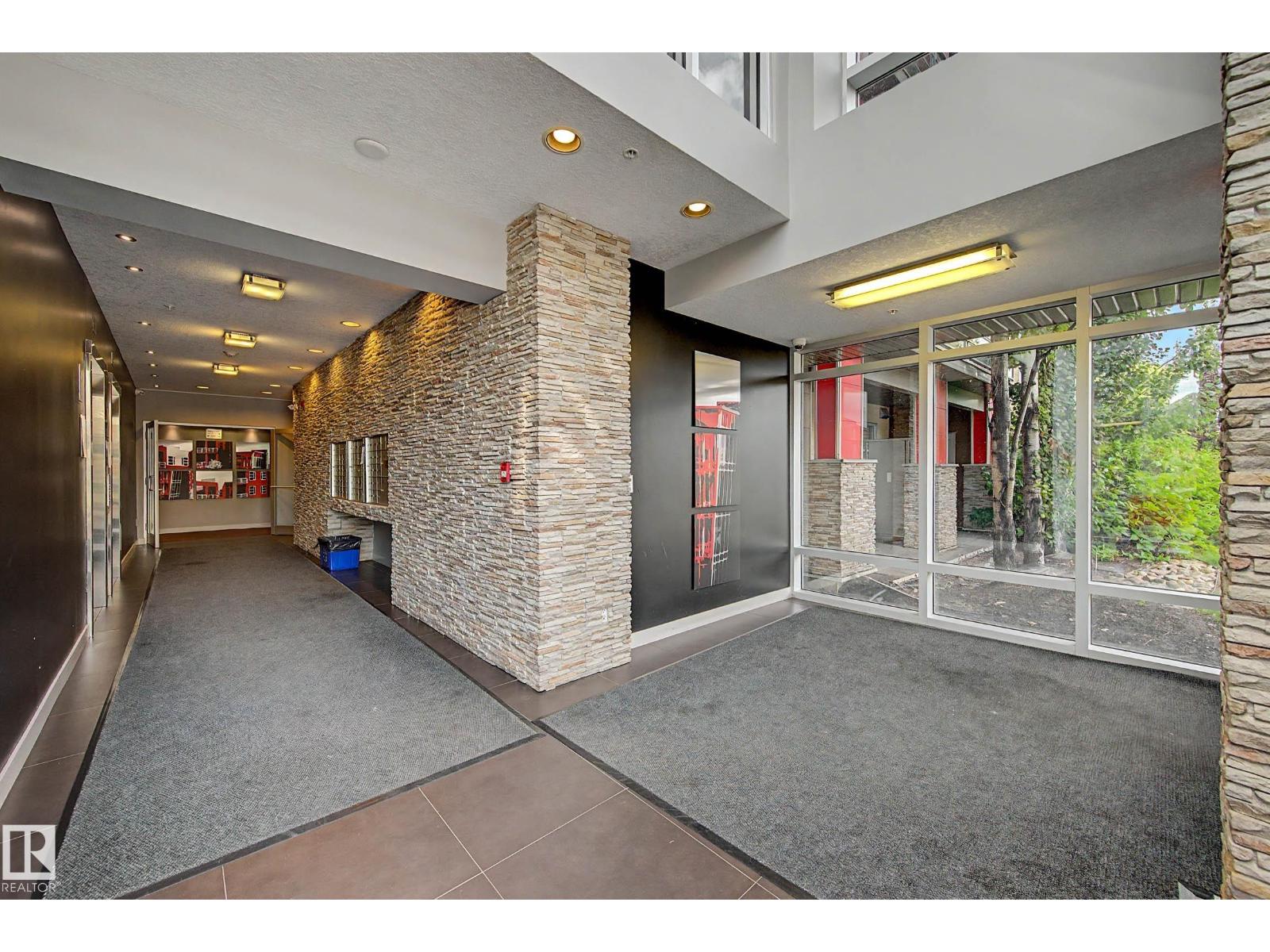 #107 2590 ANDERSON WY SW - 33