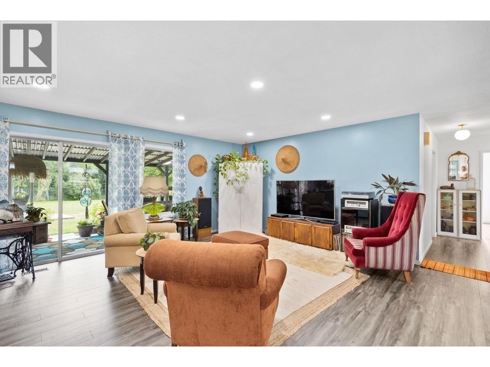 3056 HARMON Road - 8