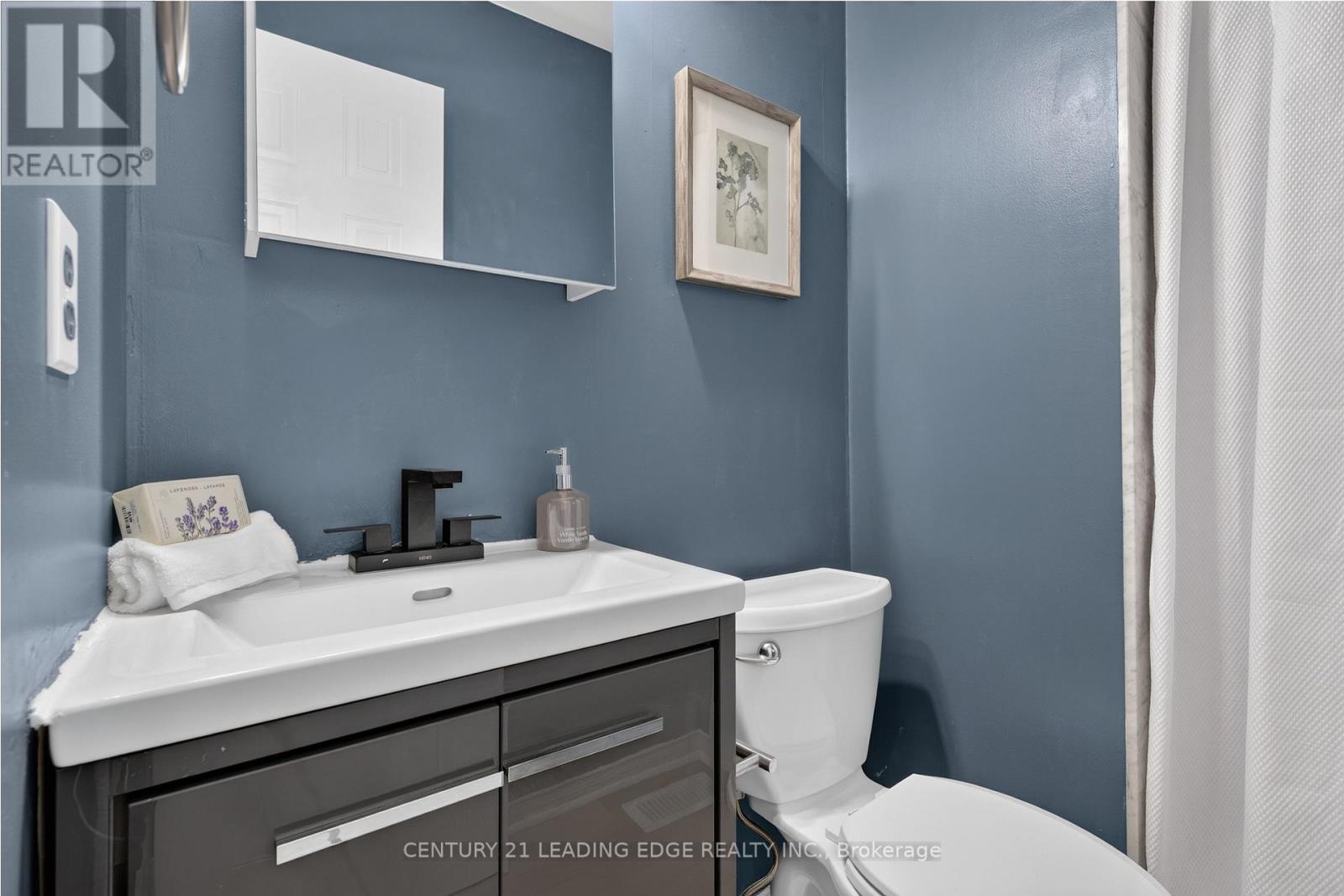 92 VAIL MEADOWS CRESCENT - 21