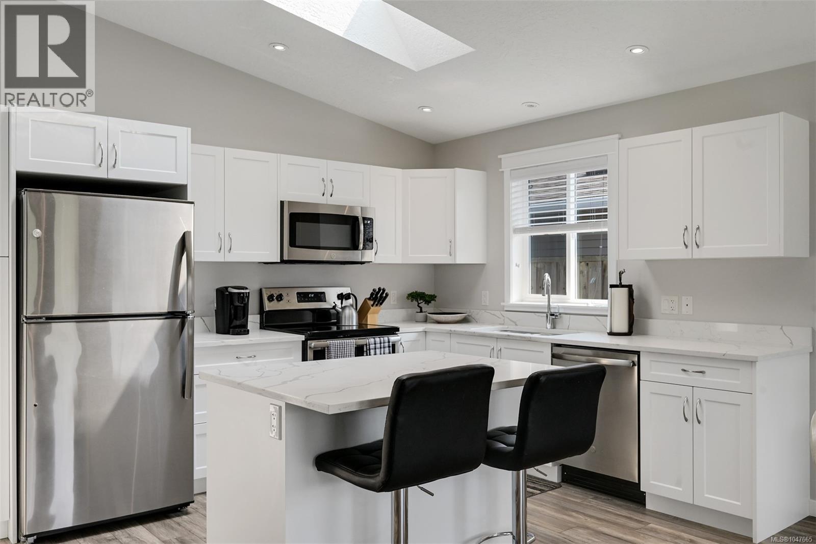 22 7586 Tetayut Rd, Central Saanich