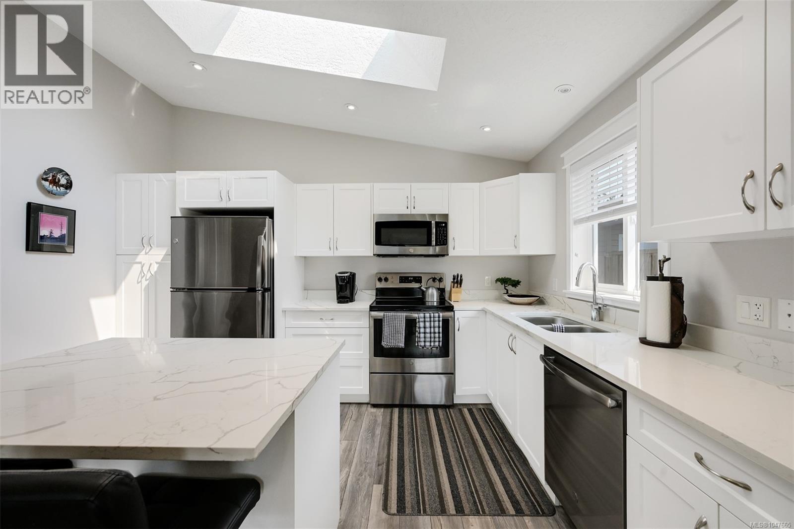 22 7586 Tetayut Rd, Central Saanich