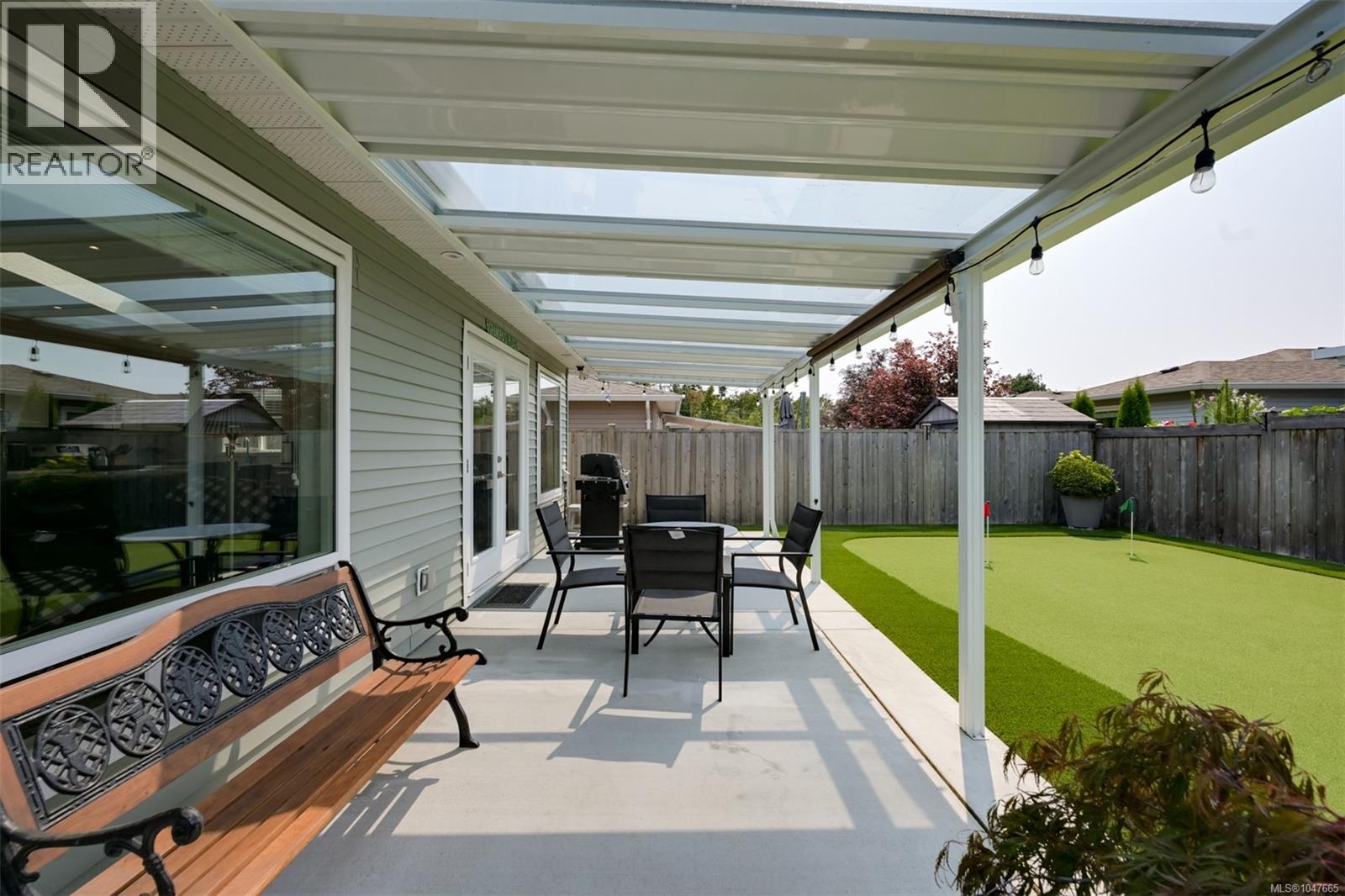 22 7586 Tetayut Rd, Central Saanich