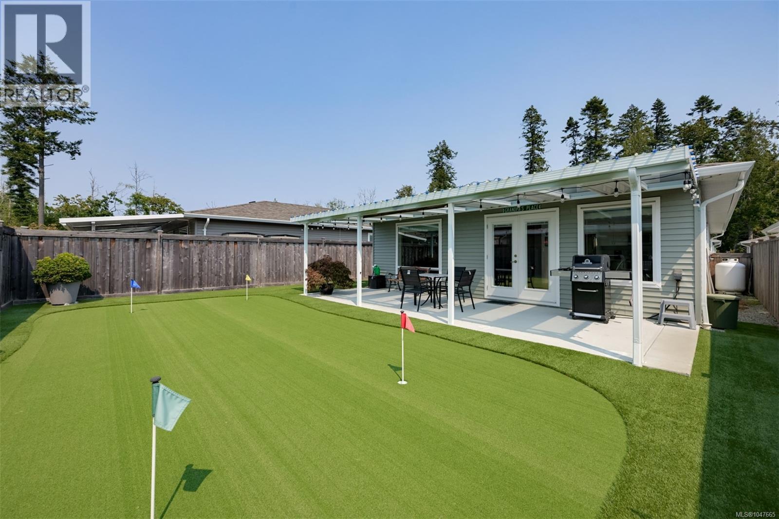 22 7586 Tetayut Rd, Central Saanich