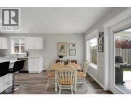 22 7586 Tetayut Rd, Central Saanich, BC V8M0B4 Photo 13