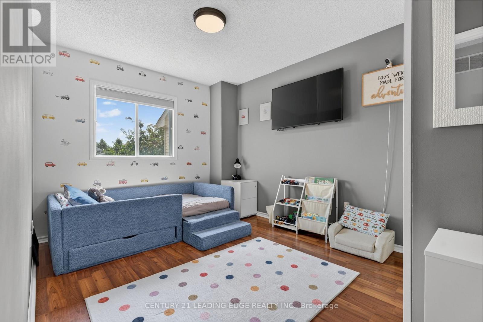 92 VAIL MEADOWS CRESCENT - 26
