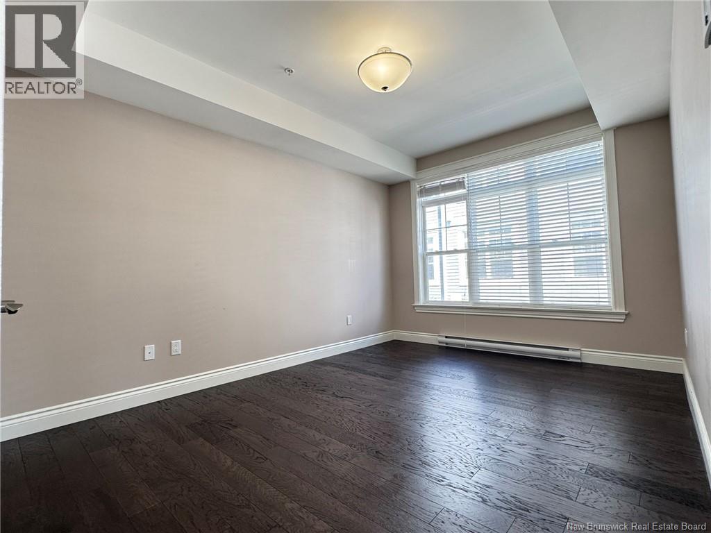 #204 52 Hampton Road - Image 33