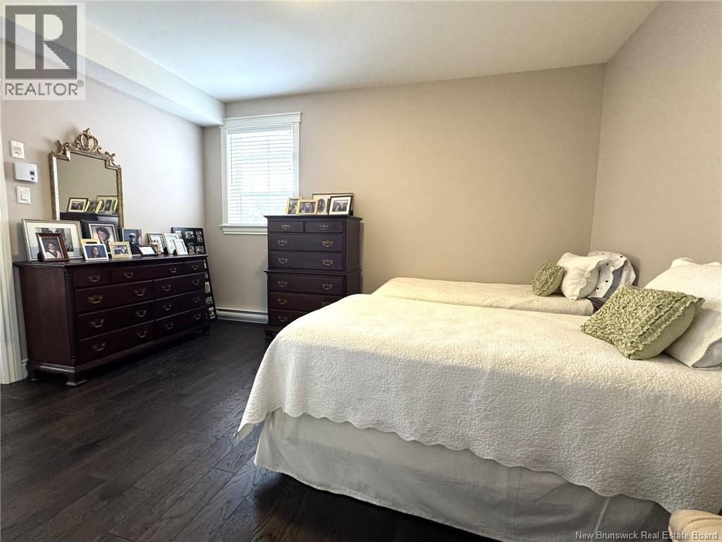 #204 52 Hampton Road - Image 37