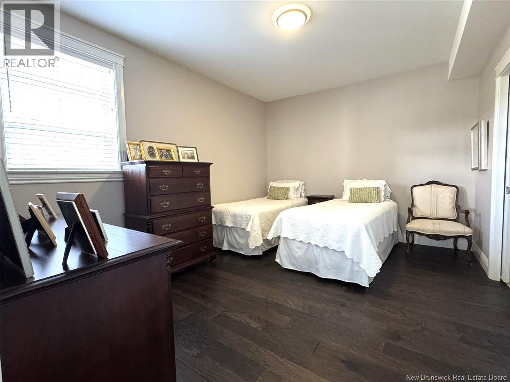 #204 52 Hampton Road - Image 38