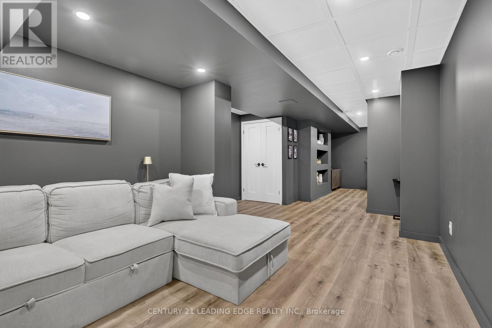 92 VAIL MEADOWS CRESCENT - Image 35