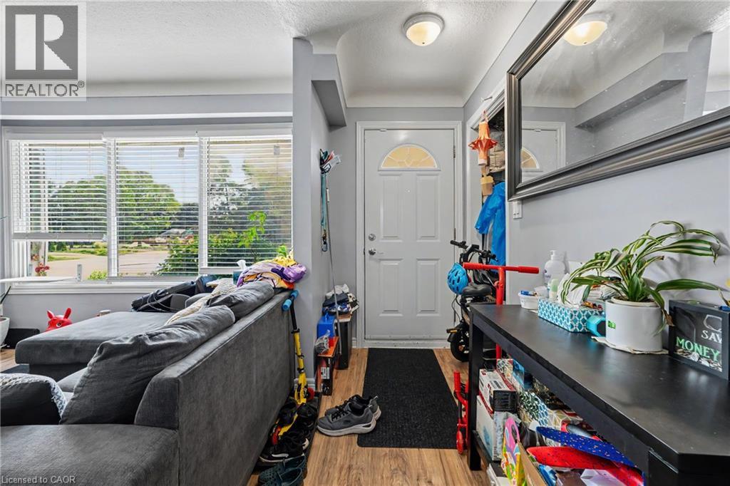 99 MARTINDALE Road - 5