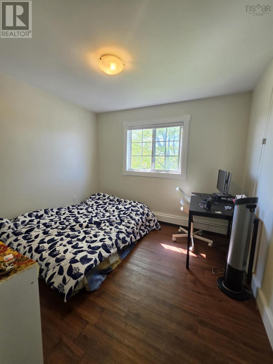 Property 21 of 24 of 181 Evans Avenue