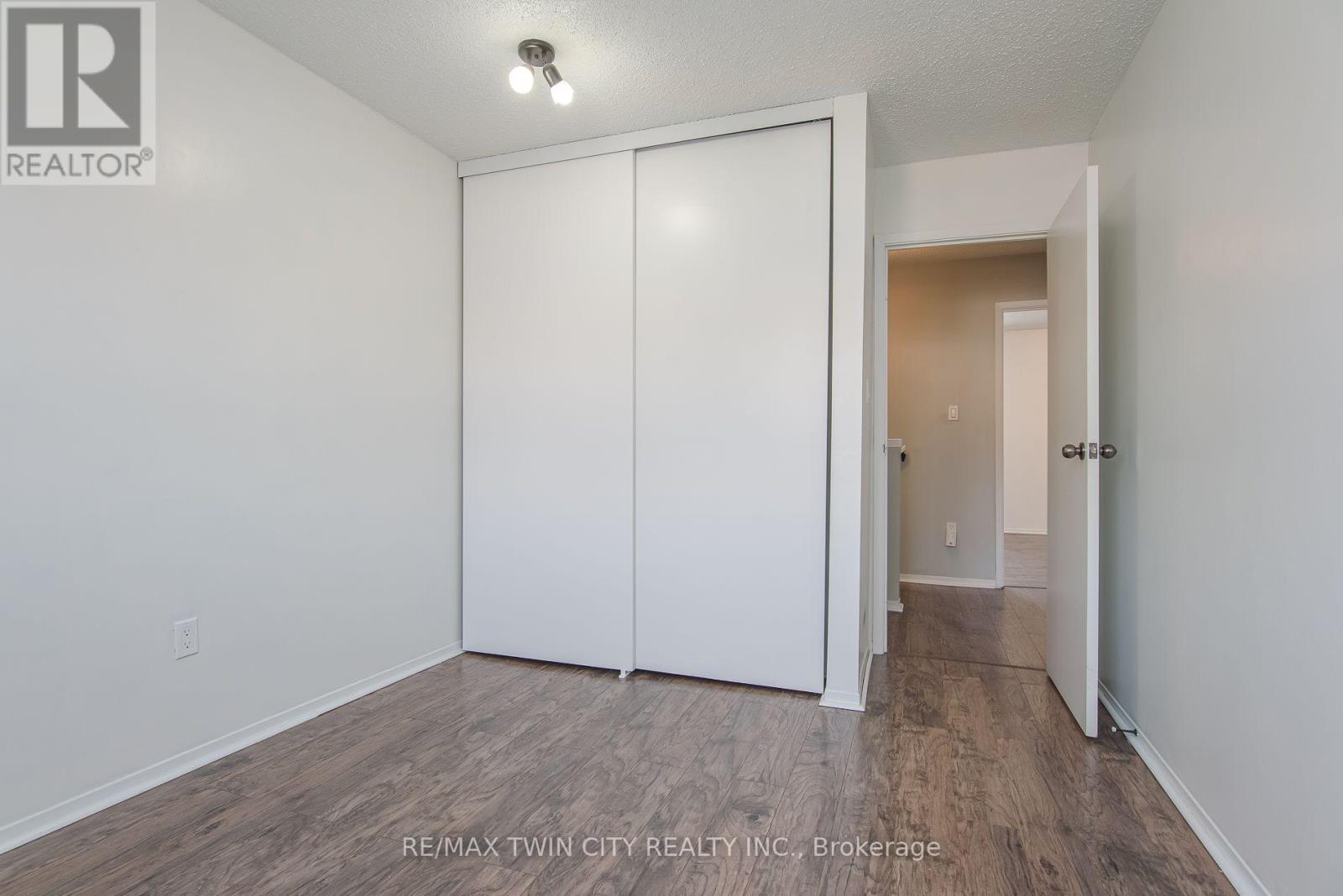 #13 125 SEKURA CRESCENT - Image 36