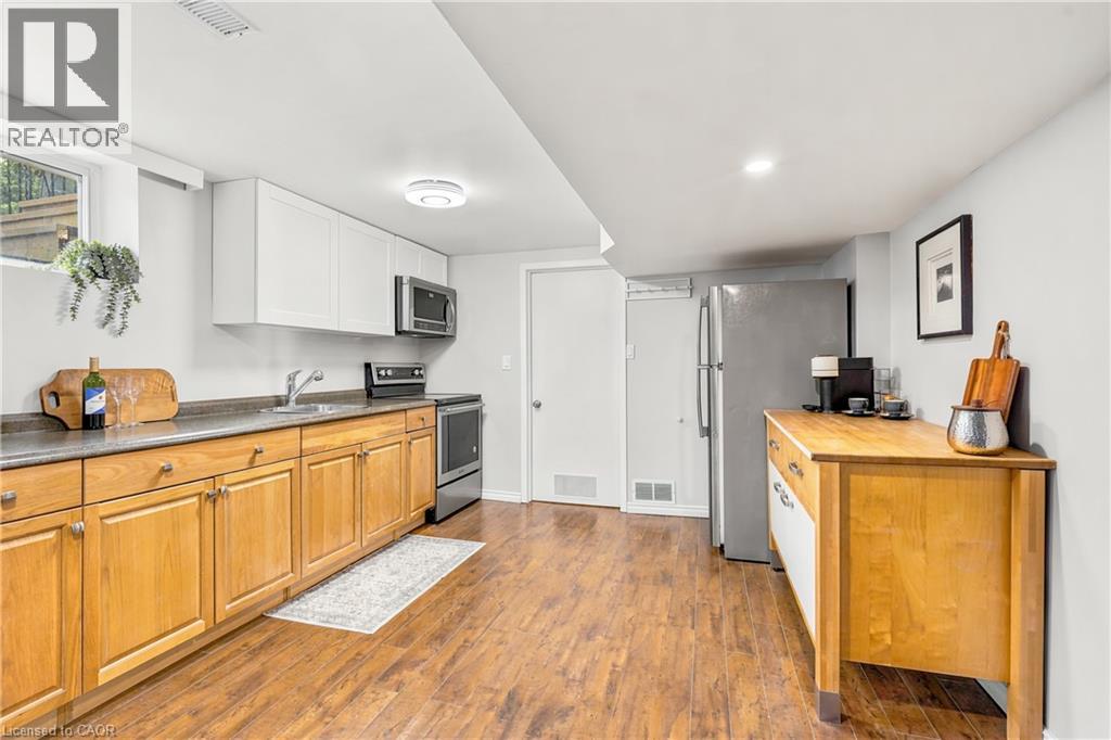14 LESLIE Drive - Image 30