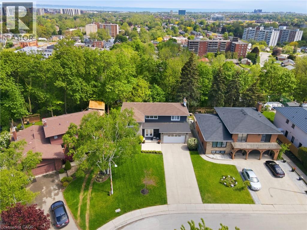 14 LESLIE Drive - Image 44