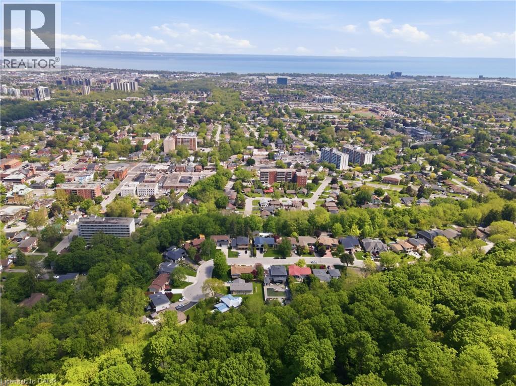 14 LESLIE Drive - 48