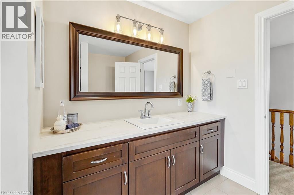 14 LESLIE Drive - 22