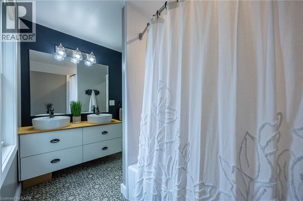 139 LA SALETTE Road - Image 25
