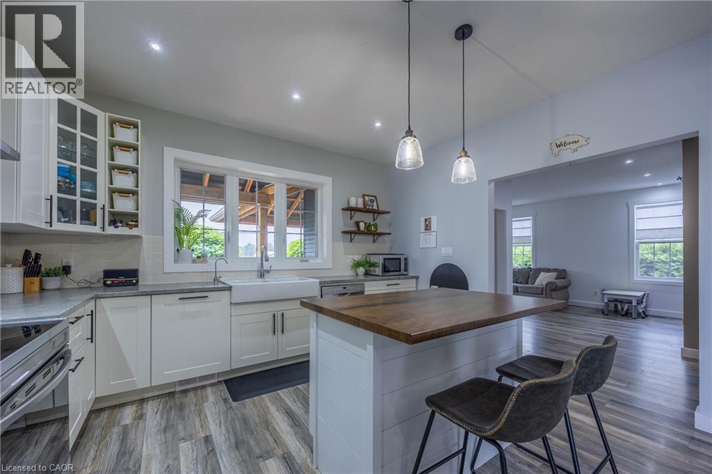 139 LA SALETTE Road - Image 15