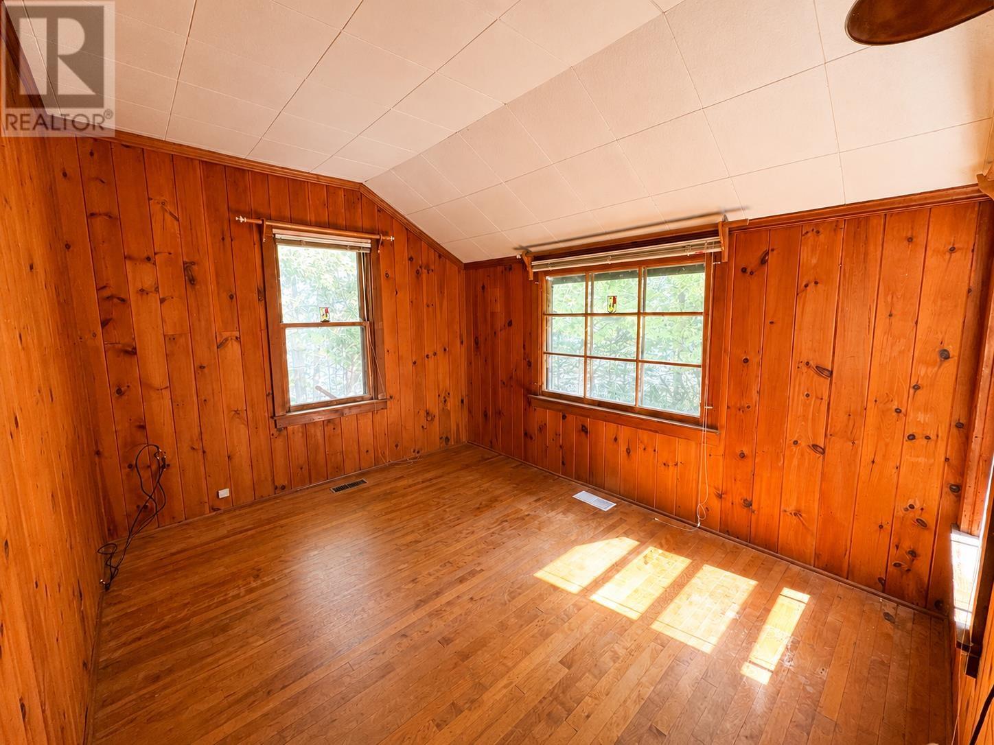 3045 Bay ST - Image 24