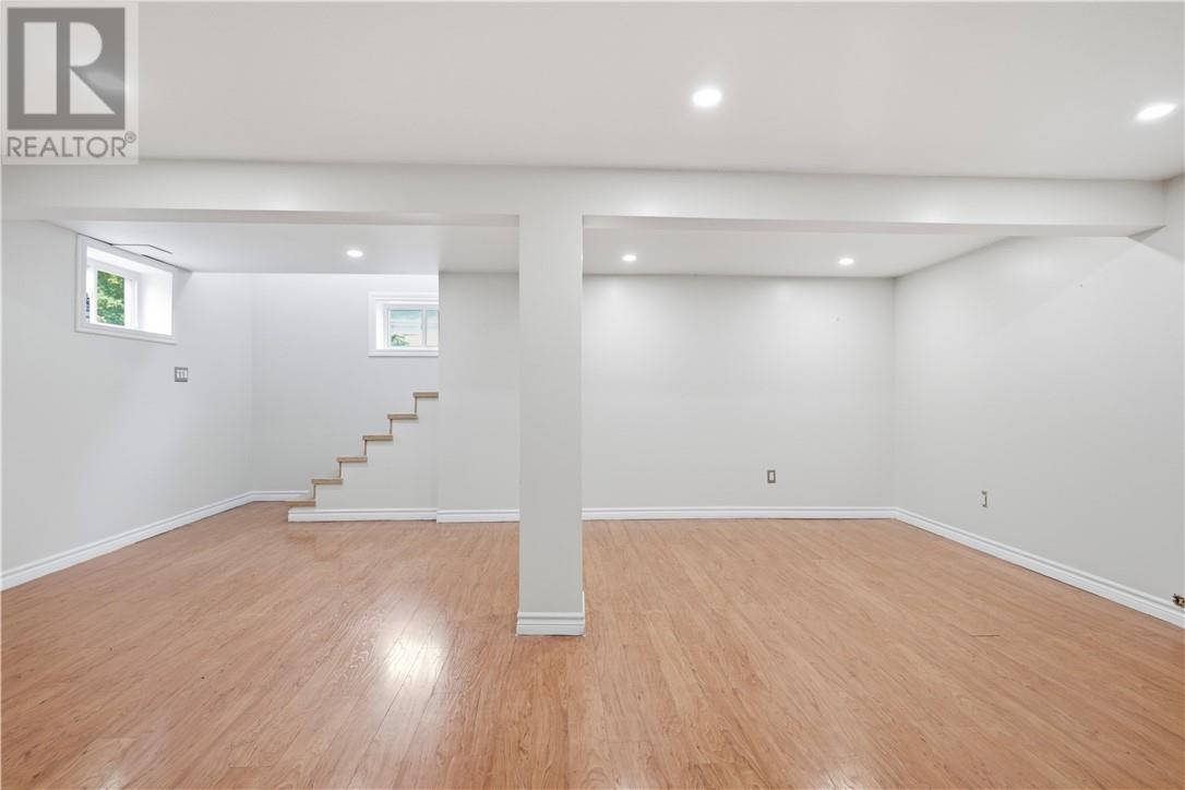1442 Agincourt Avenue - Image 29
