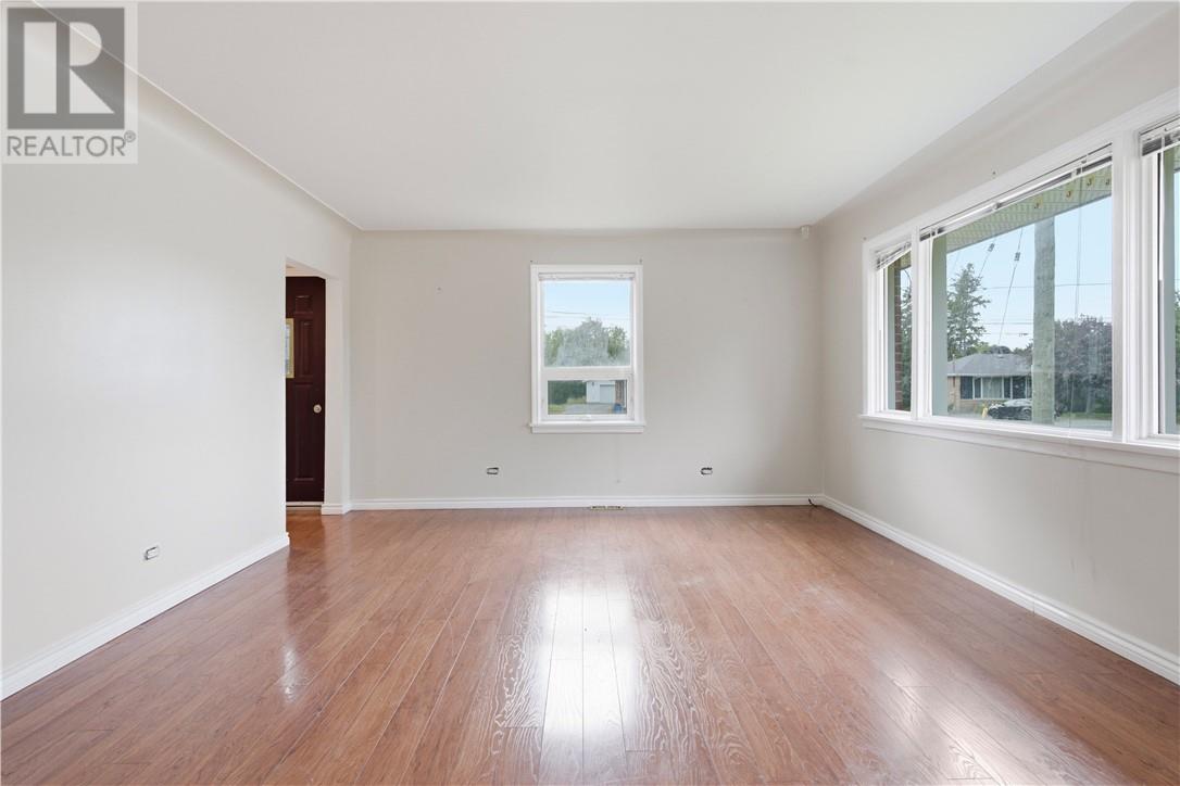 1442 Agincourt Avenue - 3