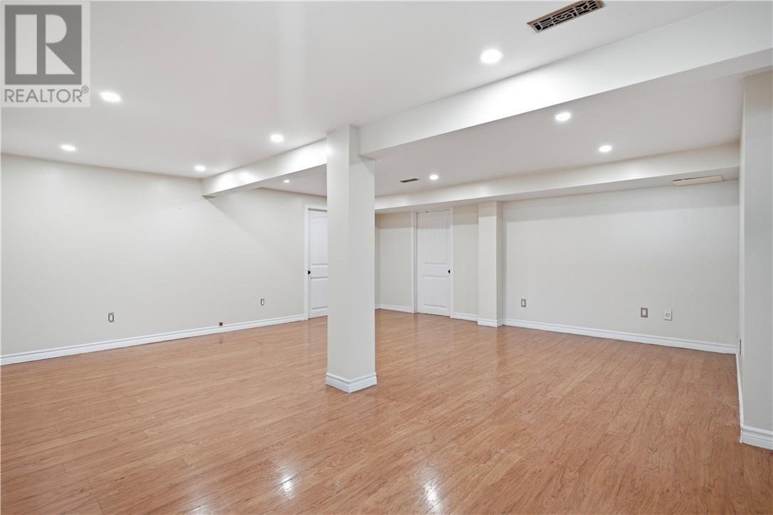 1442 Agincourt Avenue - Image 32