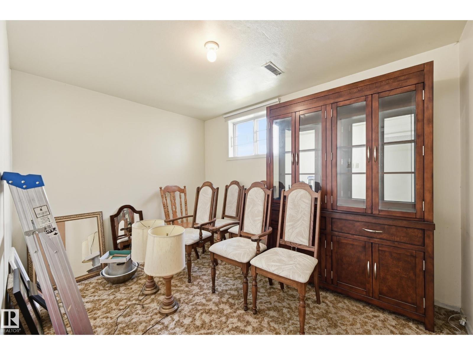 8119 24 AV NW - Image 20
