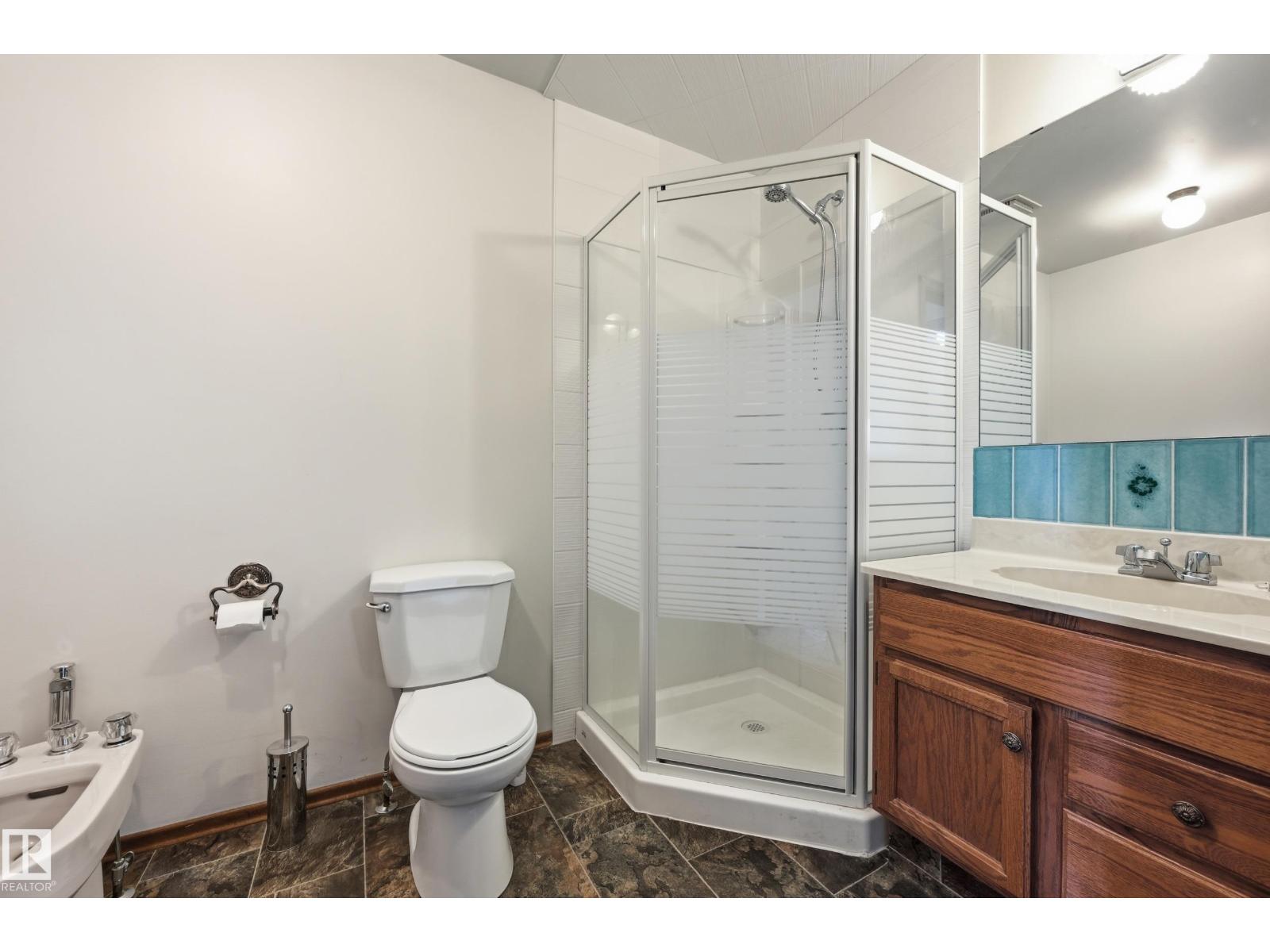 8119 24 AV NW - 12