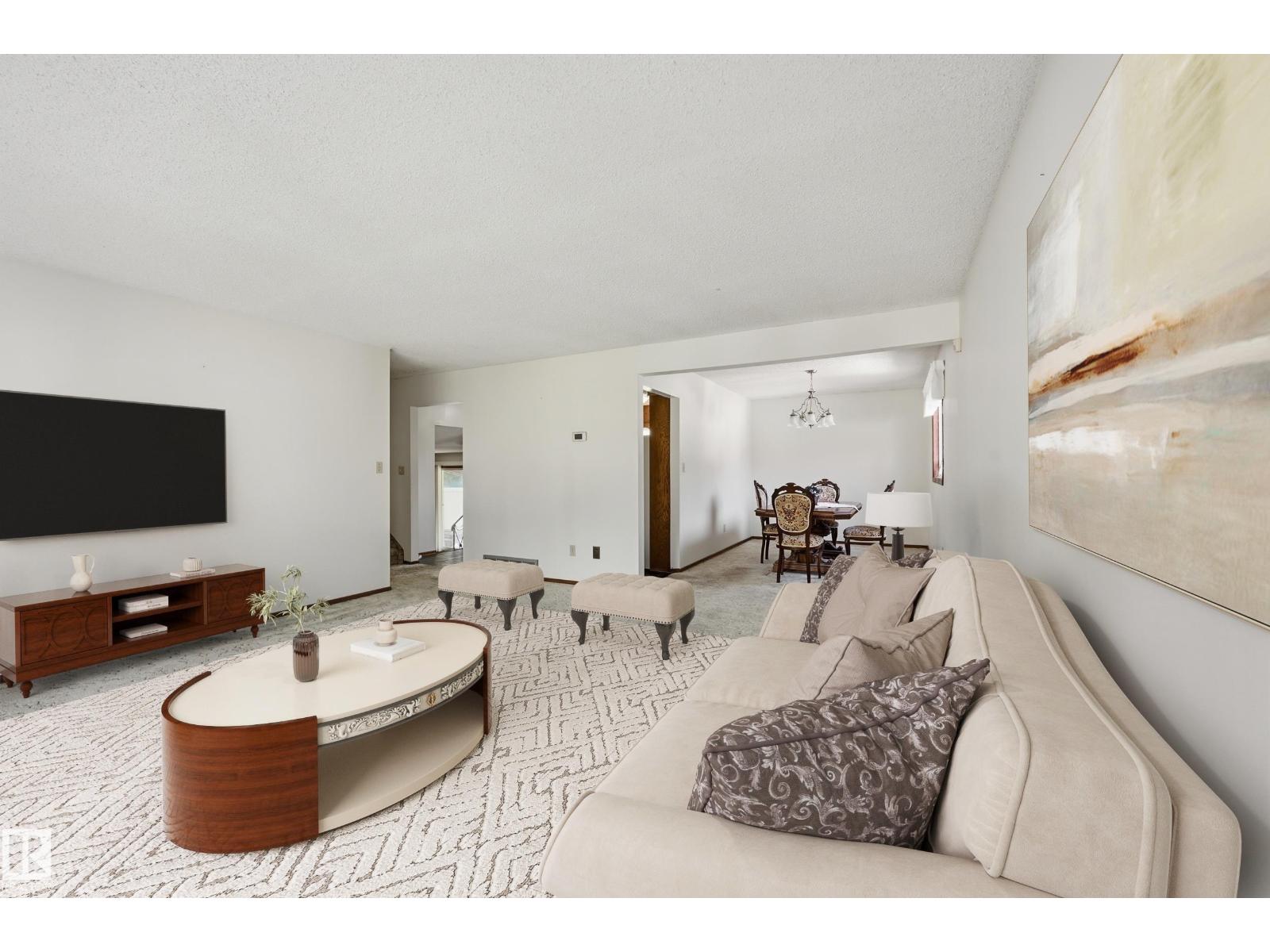 8119 24 AV NW - 3