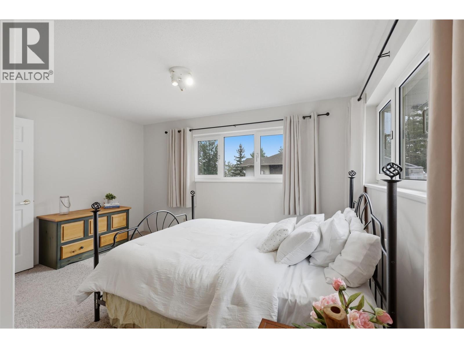 9067 Planet Mine Road - Image 35
