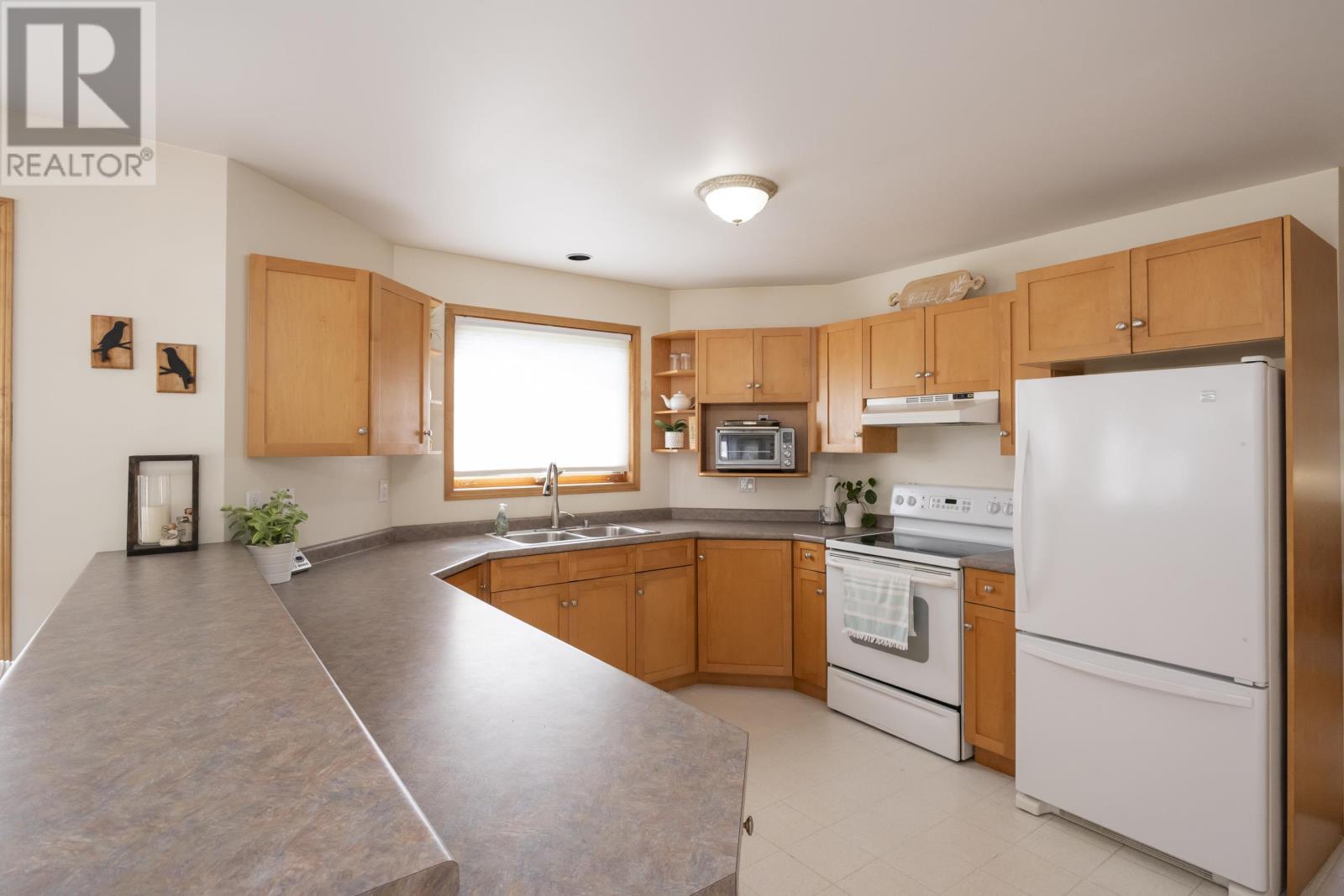 2210 Scotland ST - 22