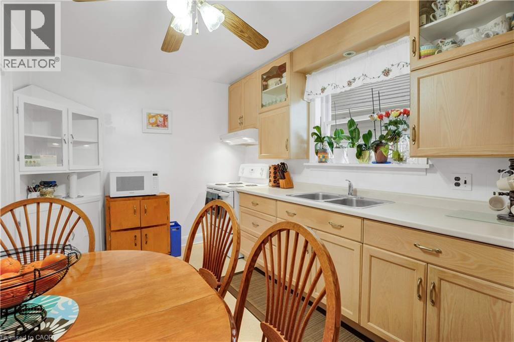 22 GRABER Place - 8