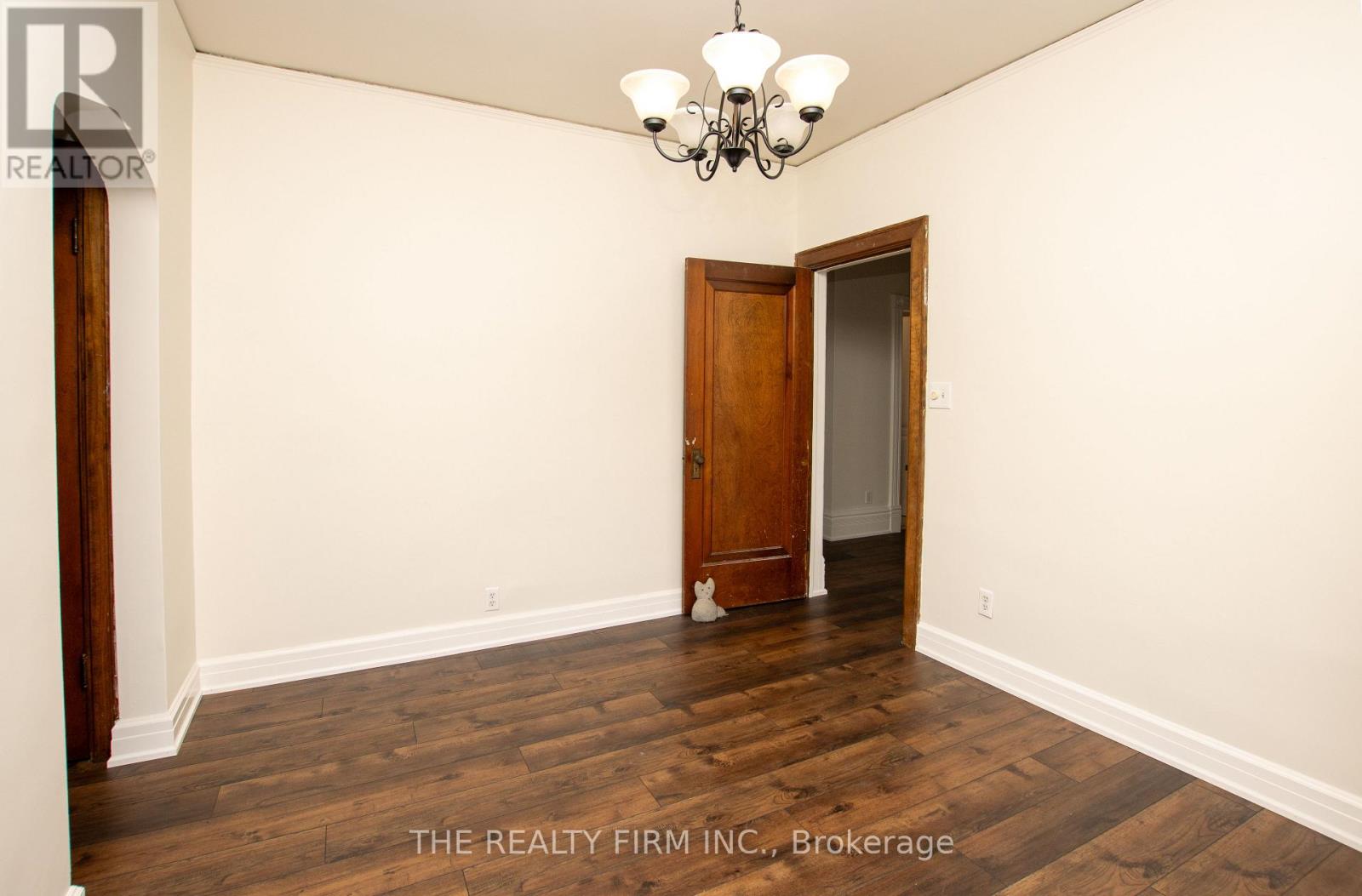 772-774 QUEENS AVENUE - Image 28