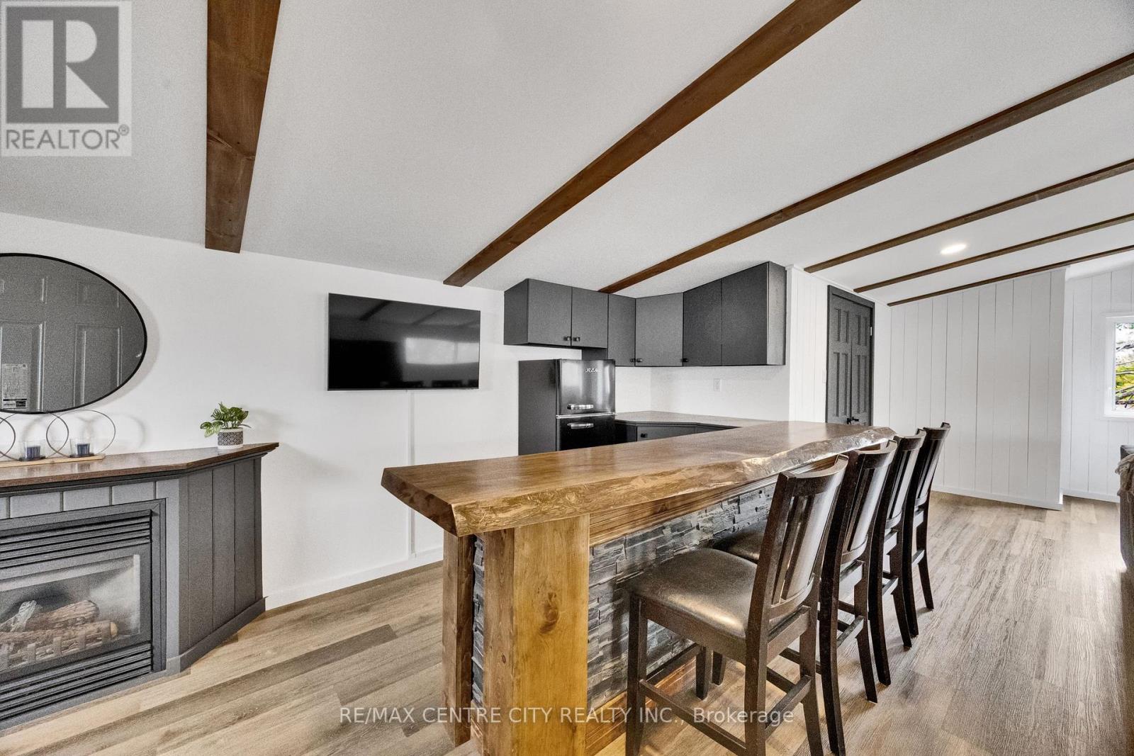 174 RIDGE STREET - 44