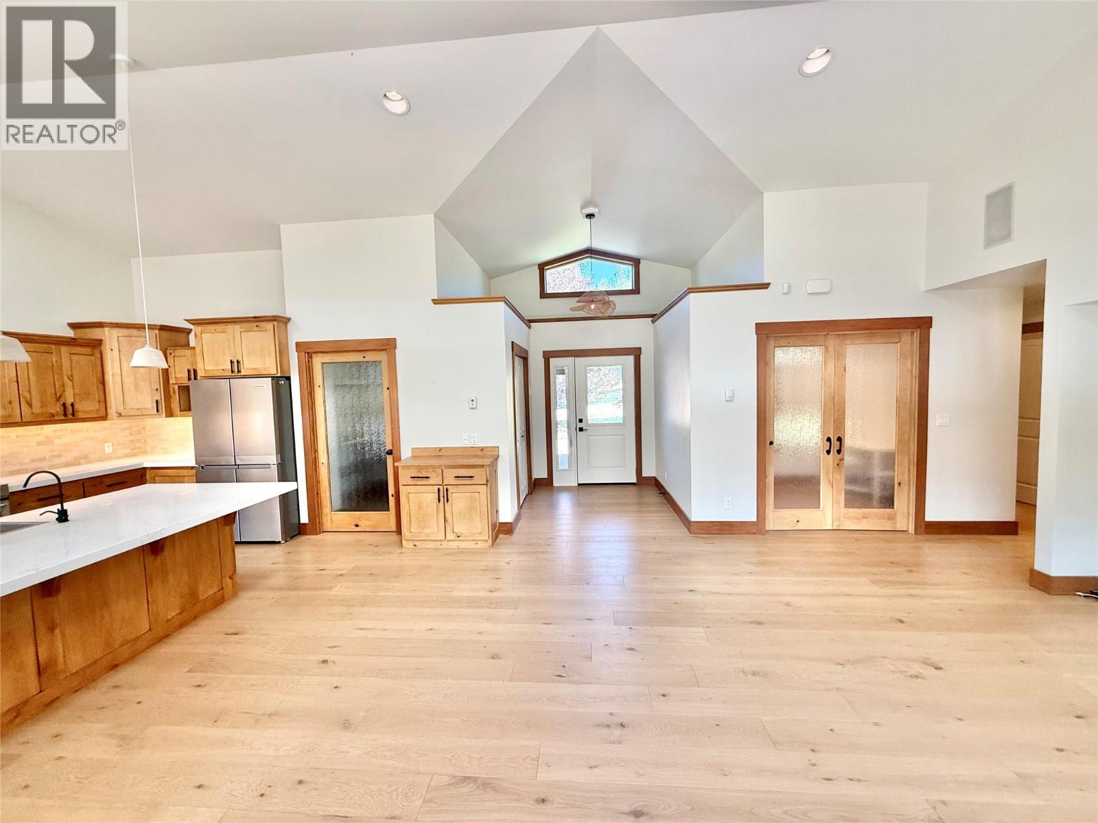 8170 Plotnikoff Road, Grand Forks