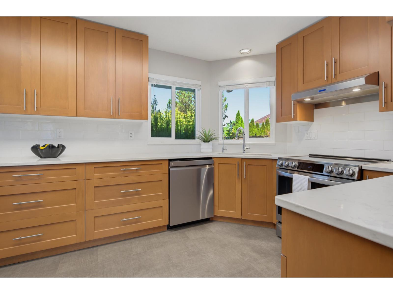 16529 85 AVENUE, Surrey